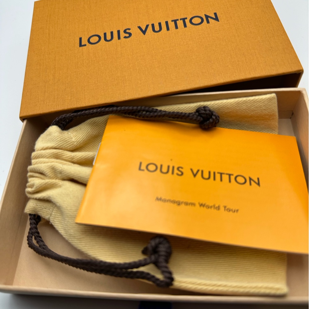 Louis Vuitton Money Clip - Picture 4 of 6